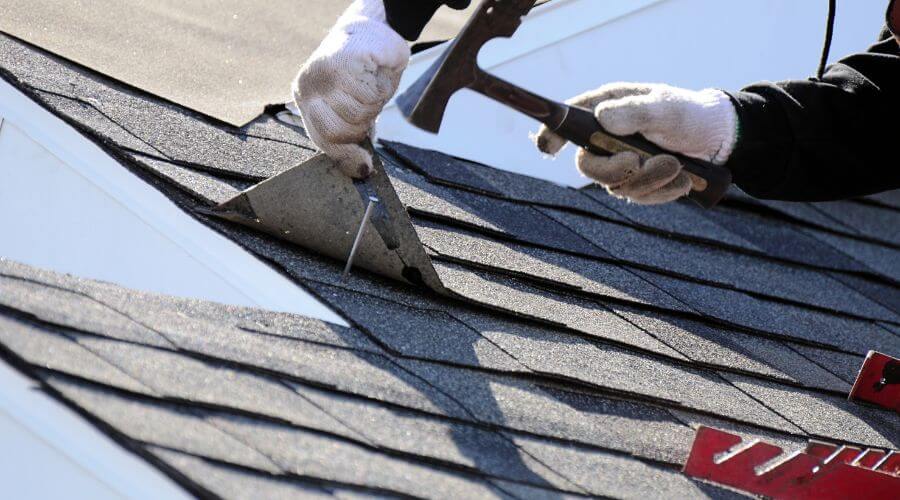 Professional gutter cleaning in Clarklake, MI